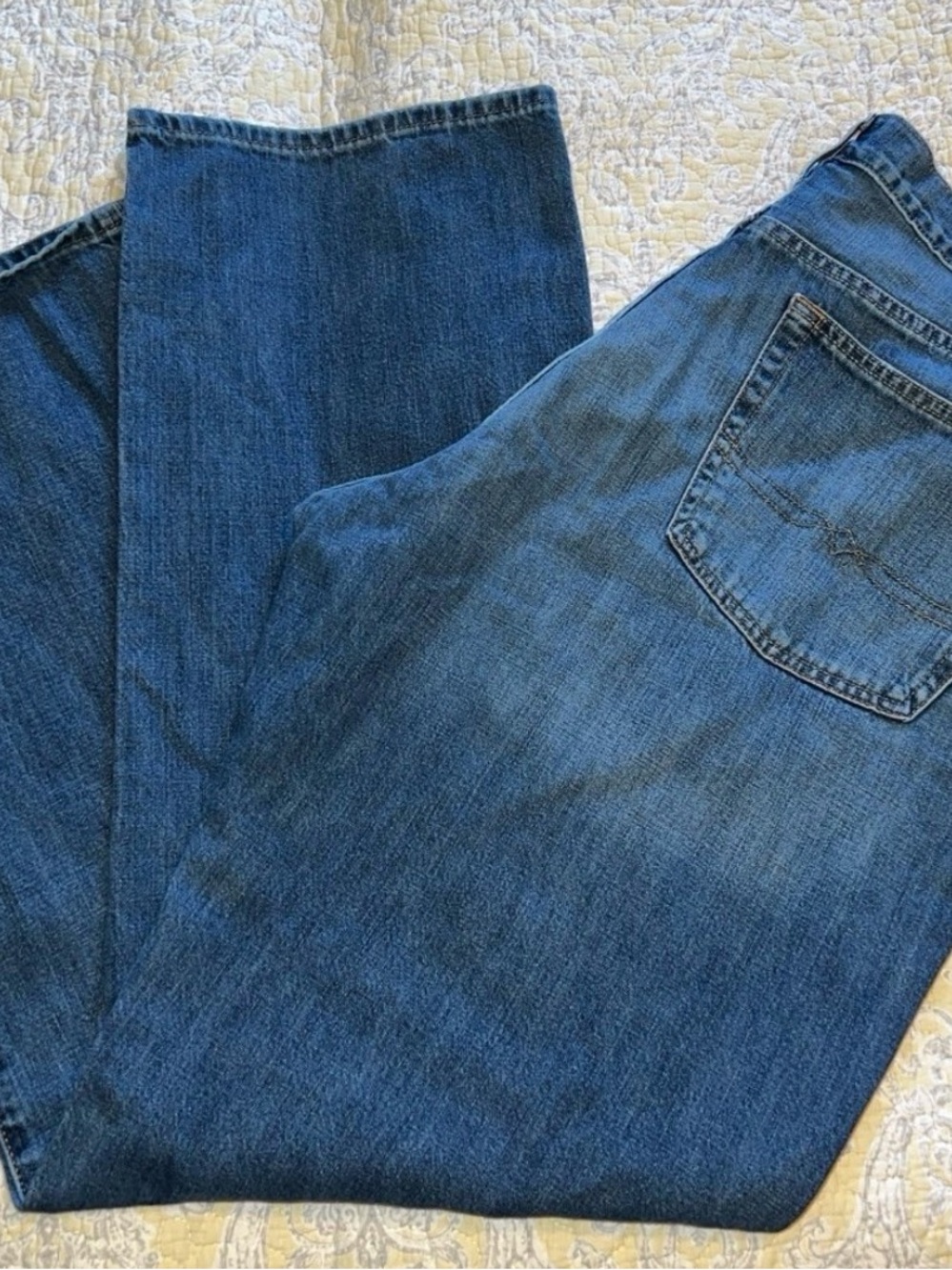 Lucky Brand Men's Relaxed Blue Denim Jeans